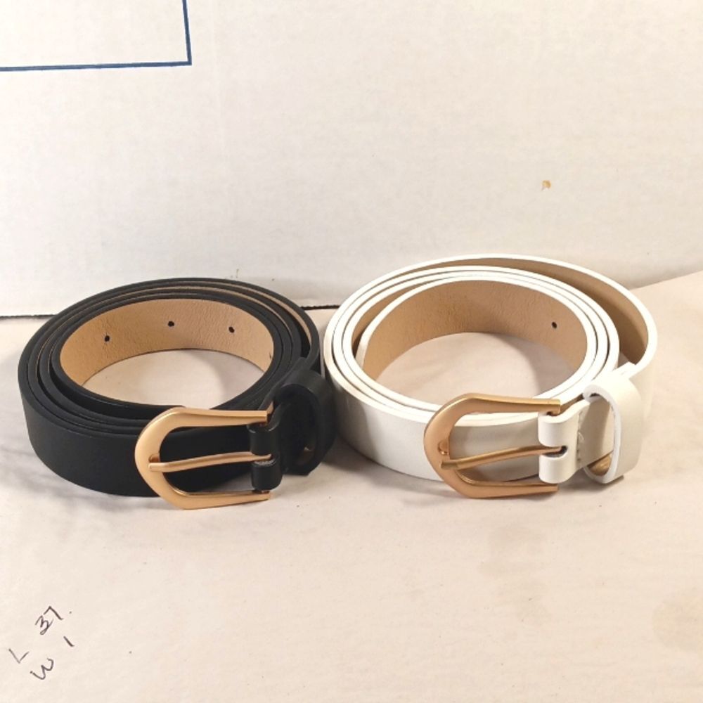 Black and White 37 Inch Leather Skinny Belt Bundle